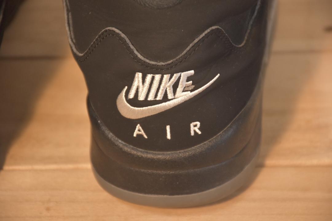 【NIKE】 AIR JORDAN 5 ブラック
