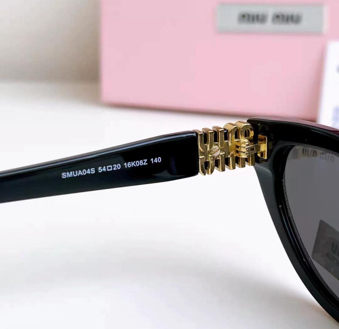 MIU MIU ブラック キャットアイ サングラス miu miu ブラック キャットアイ サングラス - メルカリ