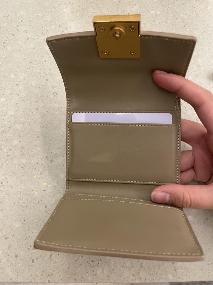 ROBINMYベージュ 三つ折り財布