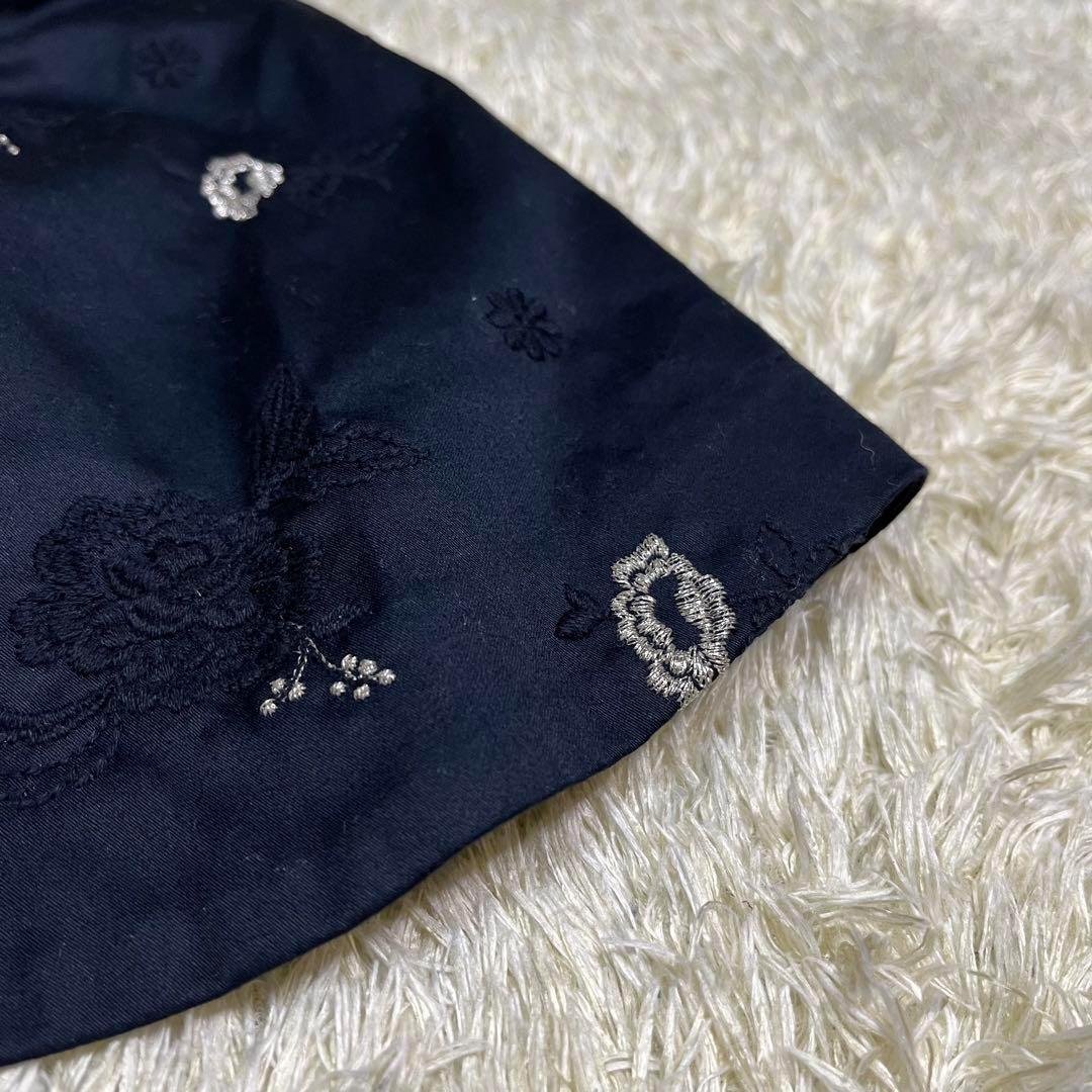 特売 ✨新品タグ付き✨マメクロゴウチ 半袖ワンピース 金ボタン 花柄 ワンピース