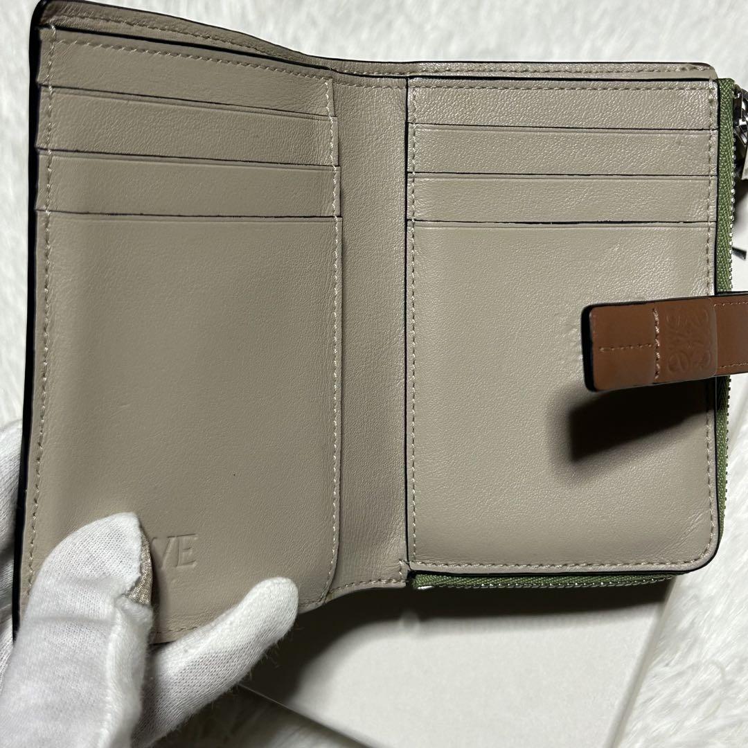 【美品】LOEWE ロエベ スリムジップ バイフォールド 二つ折り財布