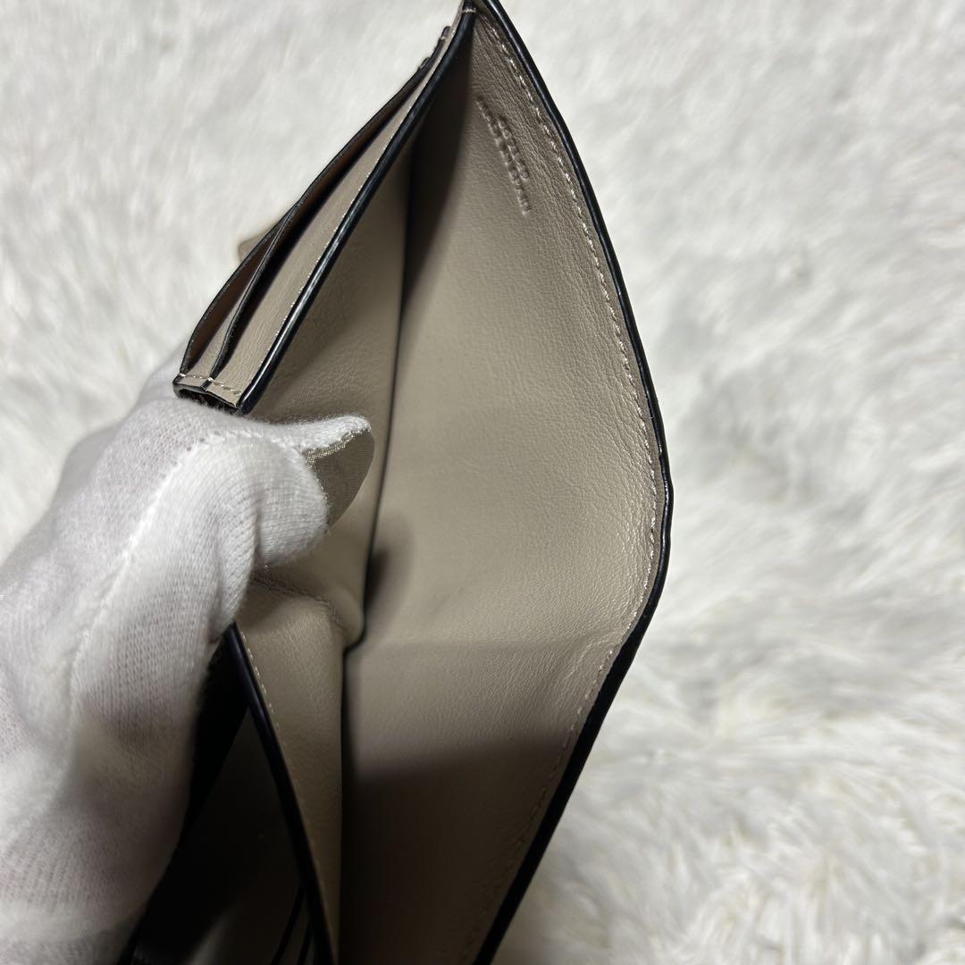 【美品】LOEWE ロエベ スリムジップ バイフォールド 二つ折り財布