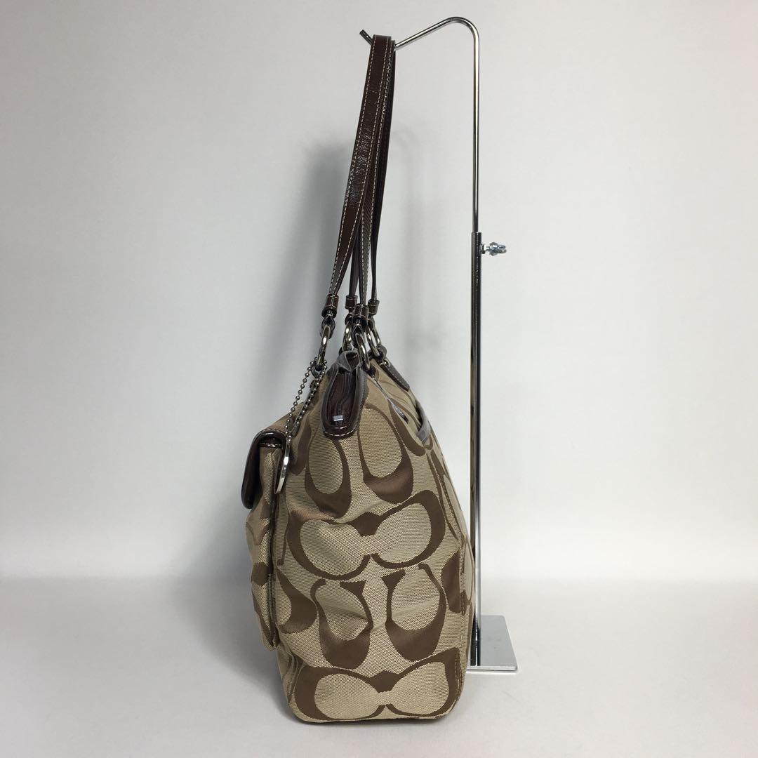 2504-284｜美品｜コーチ シグネチャー トートバッグ ターンロック 2504-284｜美品｜コーチ シグネチャー トートバッグ ターン