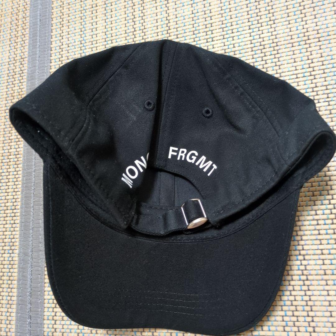 MONCLER FRGMT 黒キャップ ホワイトロゴ