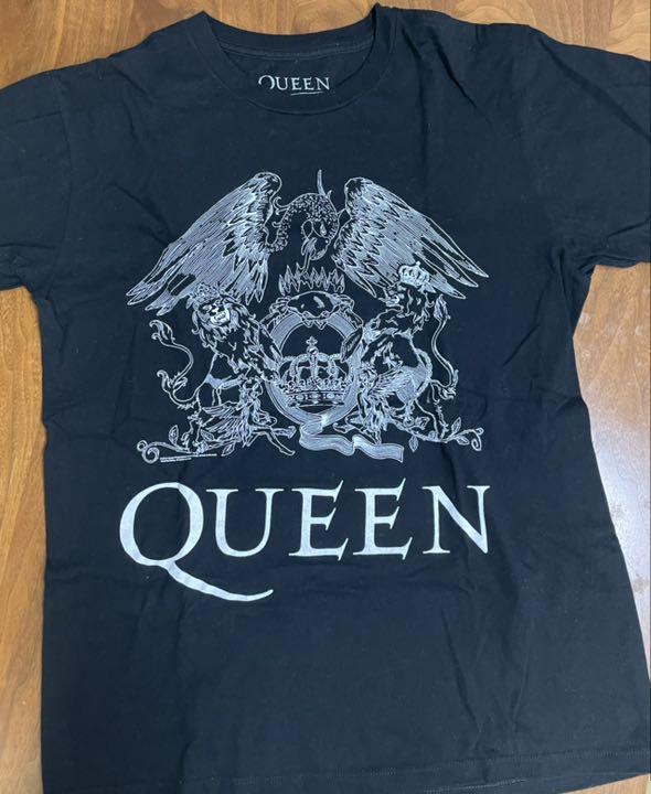 クイーン Queen Tシャツ バンドt メルカリ