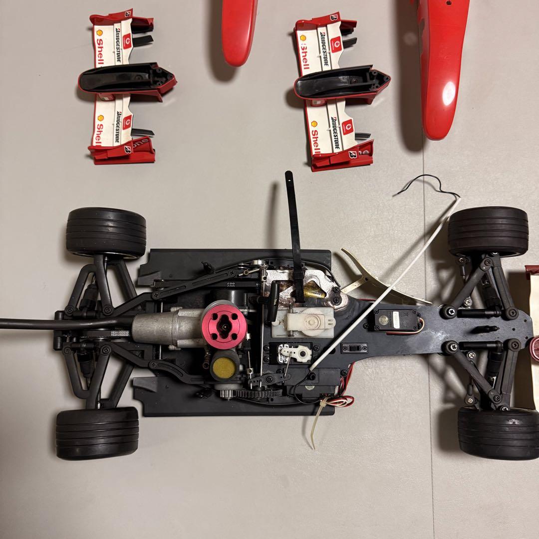 F2004 組立途中