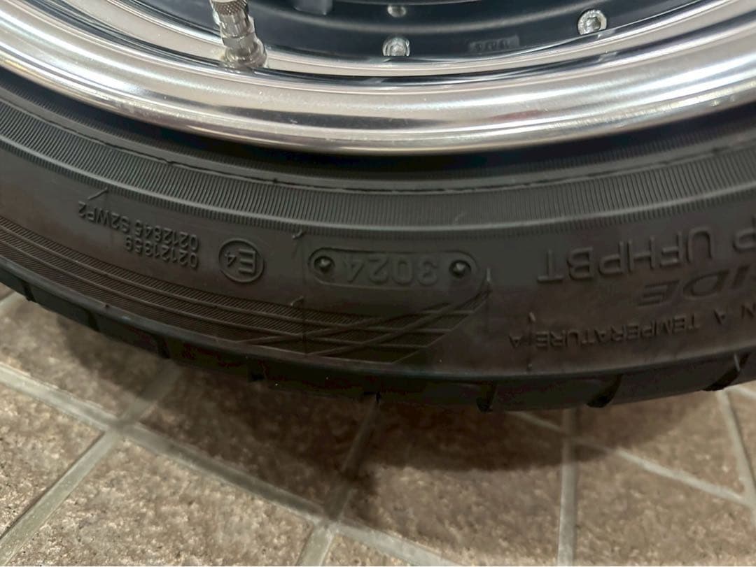 18インチ ハイエースやや傷や汚れあり