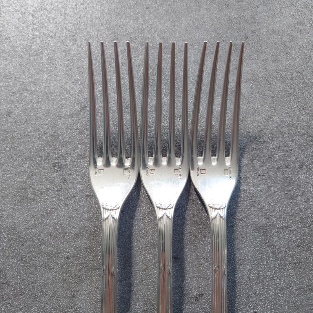3点