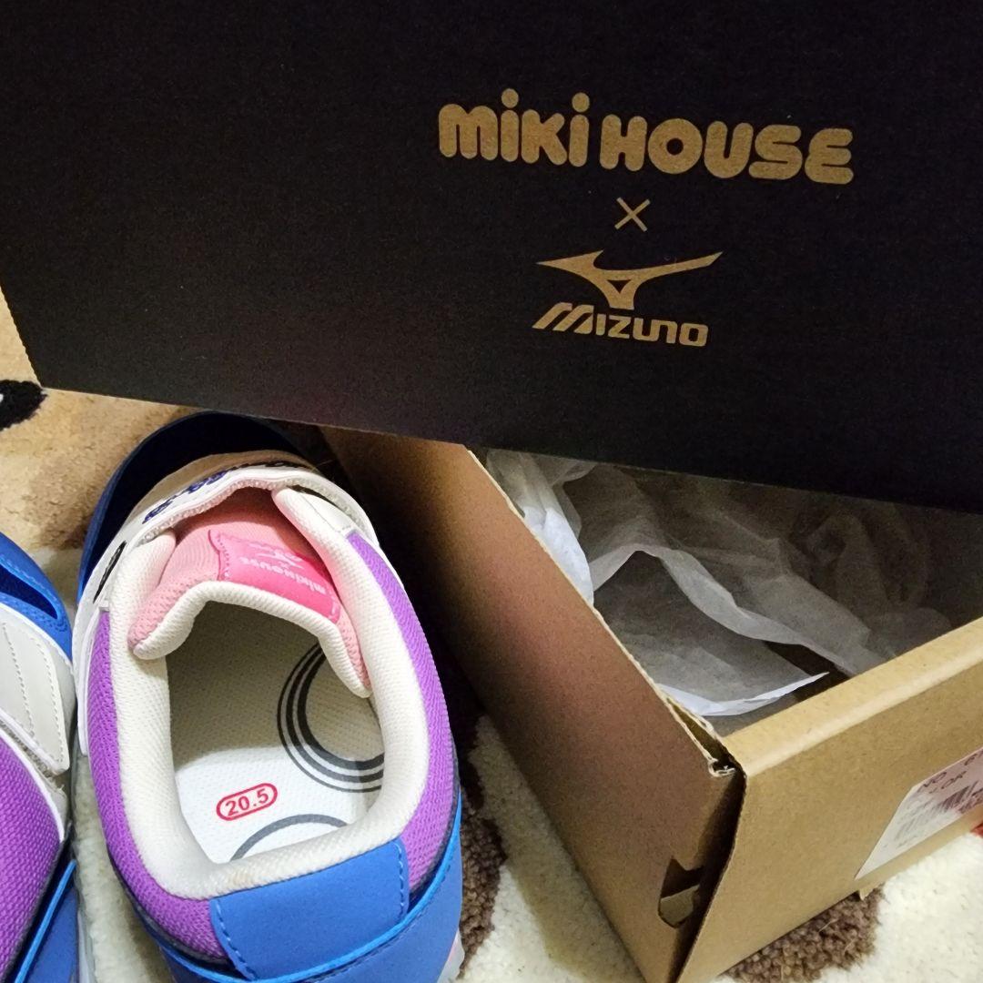ダブルビー　スニーカー　mizuno