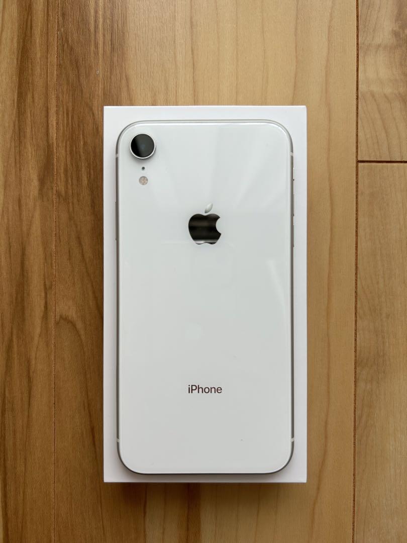 iPhone XR White 64 GB au