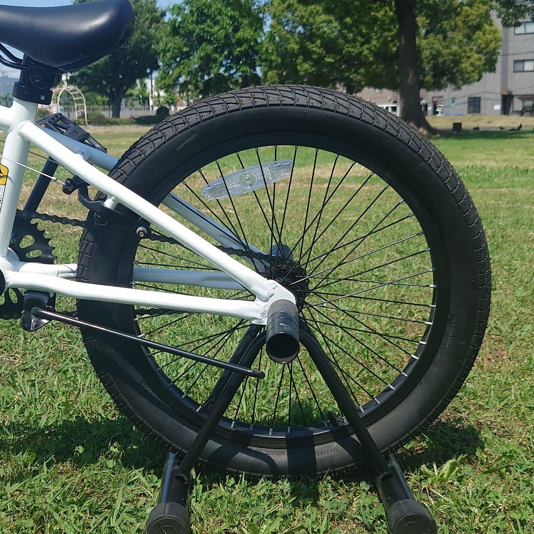 BMX キッズバイク フリースタイル 自転車 ペグ付き ホワイト20インチ