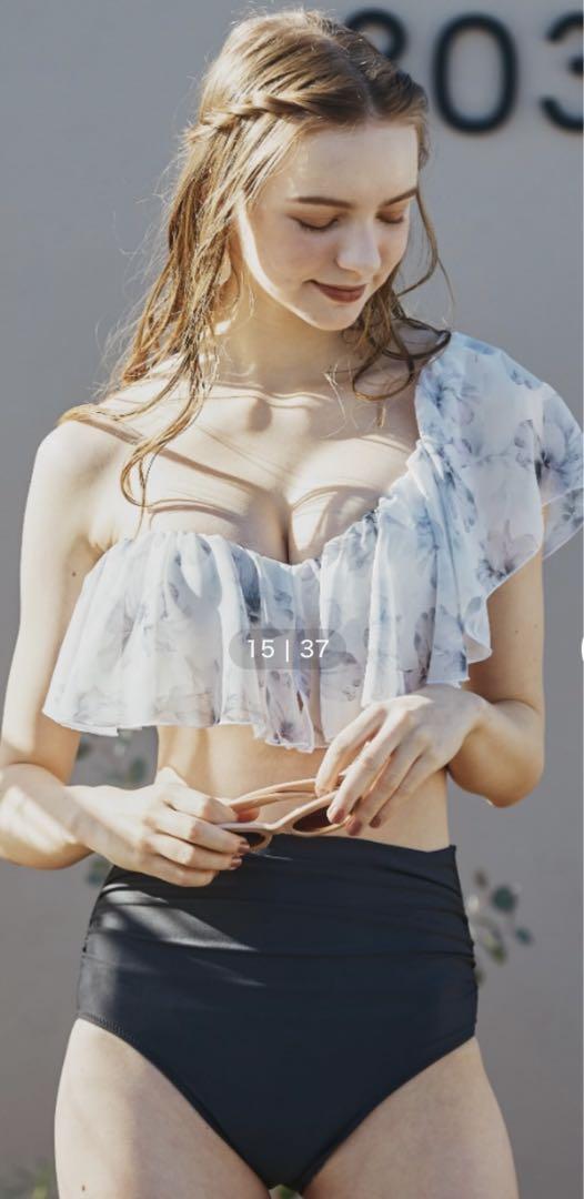 新品未使用　San-ai Resort 三愛水着楽園　楽盛り水着　ワイヤービキニ