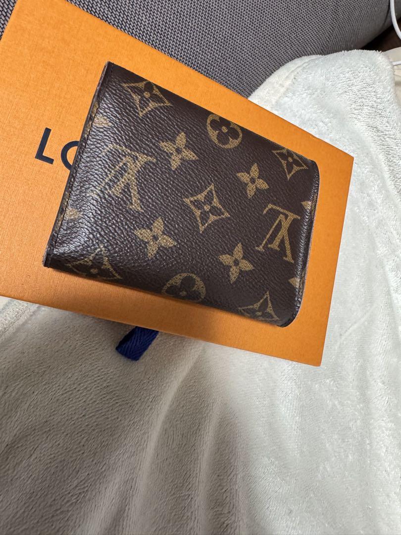 美品　正規品　ルイヴィトン　ヴィクトリーヌ　折り財布　　モノグラム