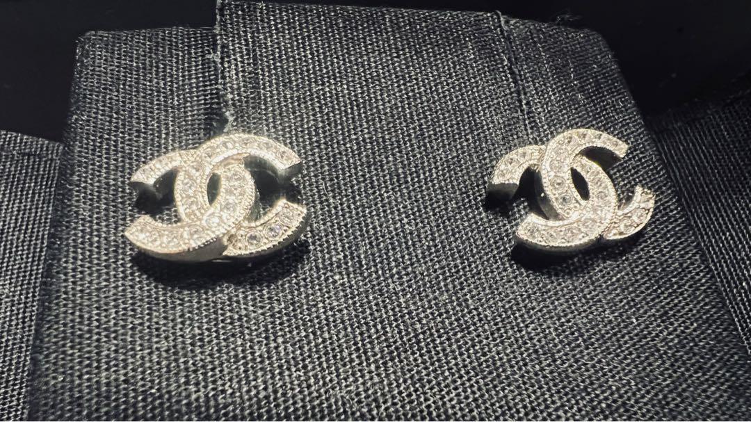CHANELピアス