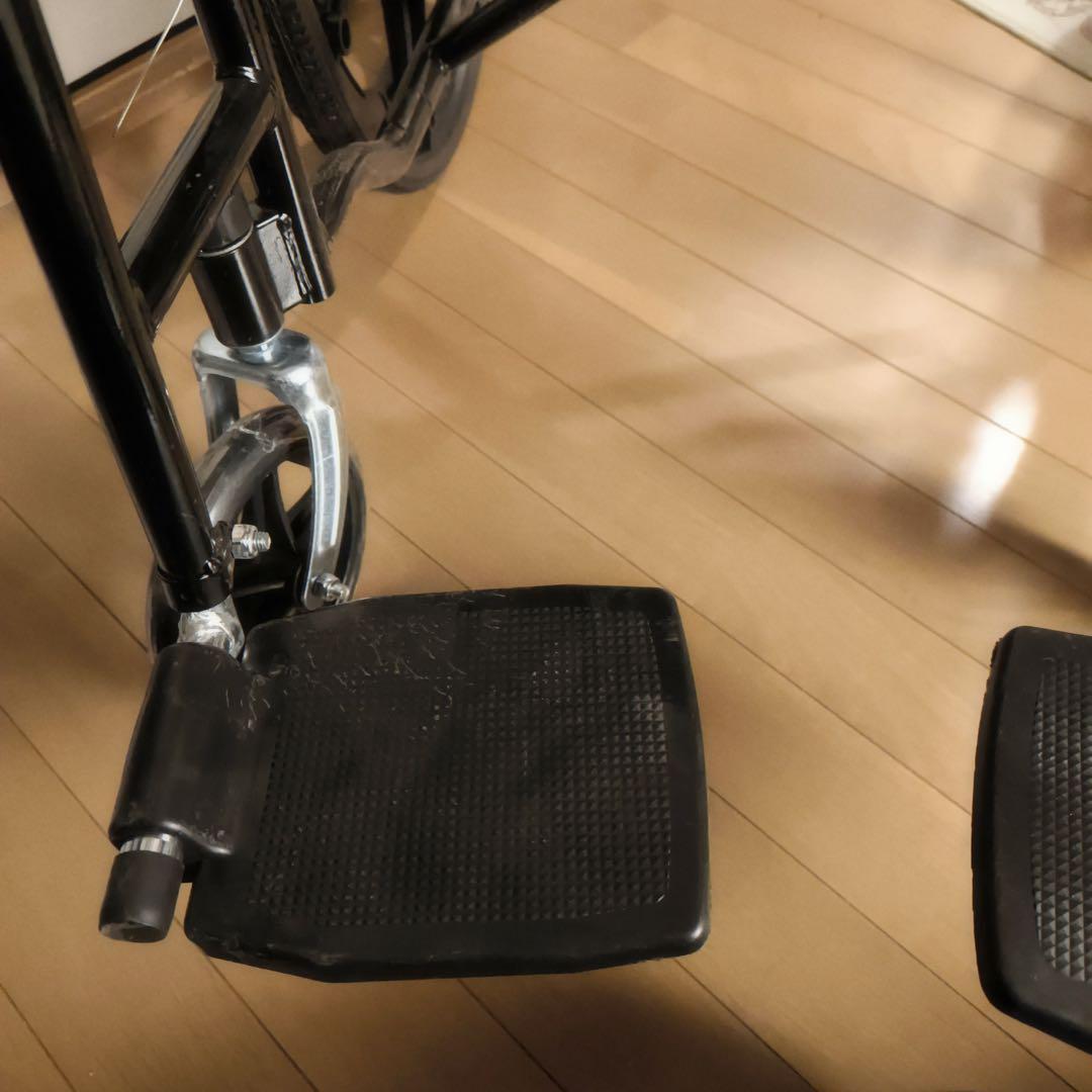 SALE 折りたたみ式 車椅子 座面幅約40cm 介助ブレーキ付き