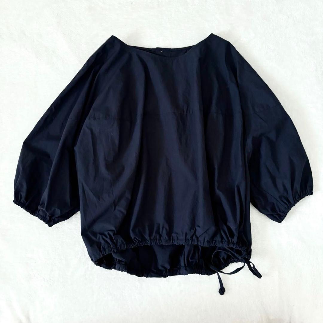 BEARDSLEY 後ろ釦ブラウス　ネイビー　半袖　ビアズリー　紺　ドルマン BEARDSLEY 後ろ釦ブラウス ネイビー 半袖 ビアズリー 紺