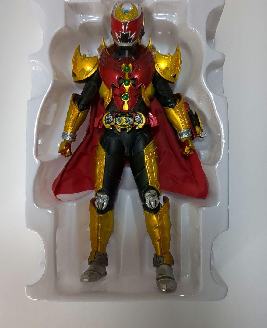 S.H.Figuarts真骨彫仮面ライダーキバエンペラーフォーム