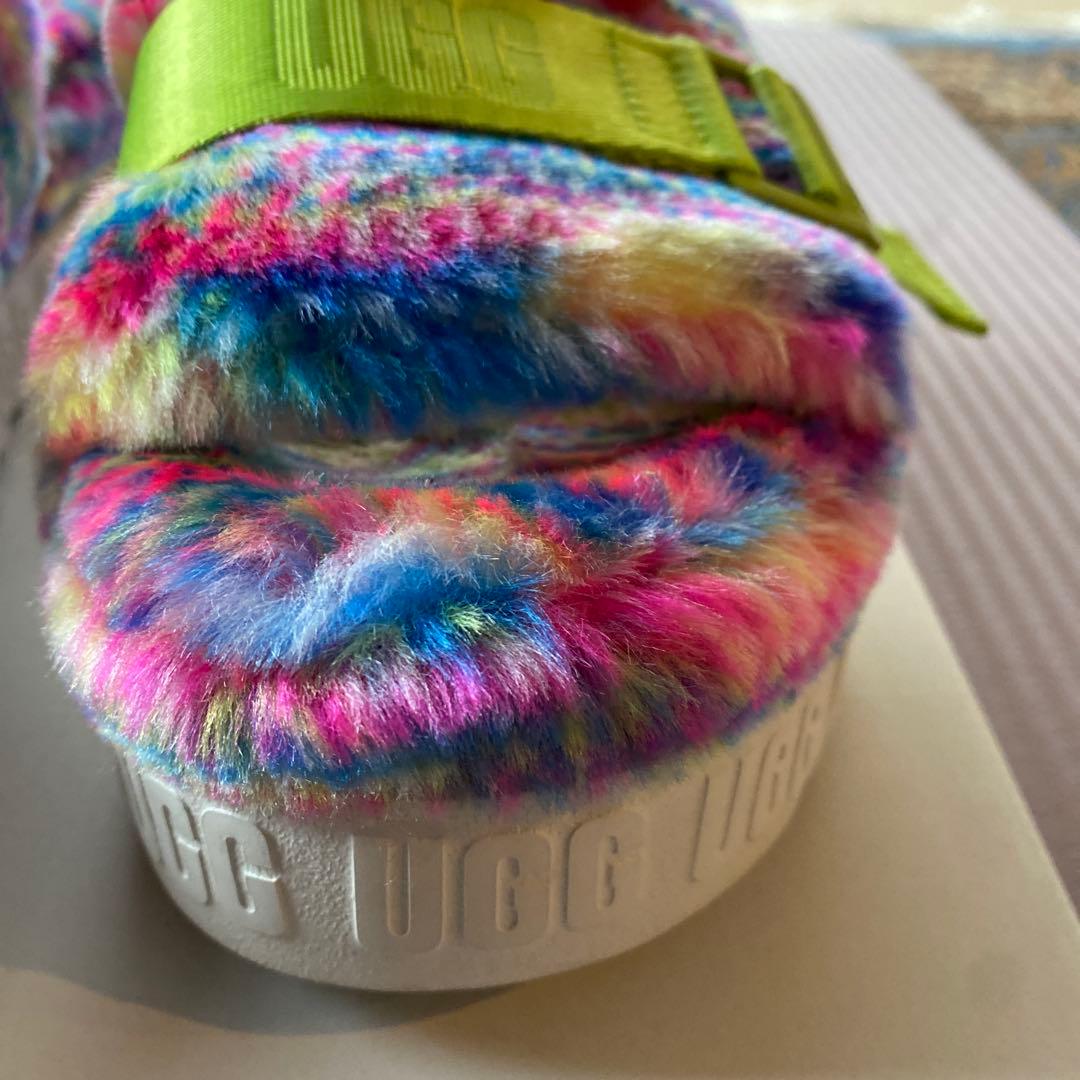 UGG 厚底サンダル UGG 厚底サンダル