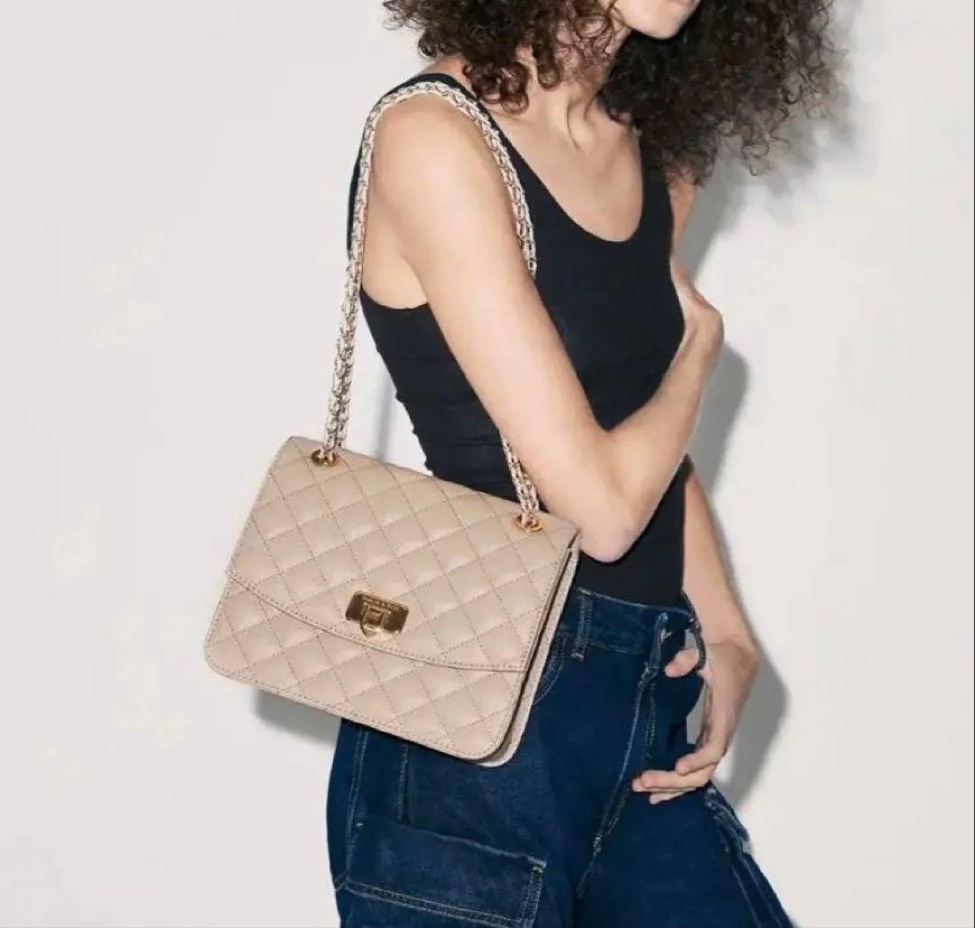 ロリステッラ LORISTELLA BETH ライトベージュ