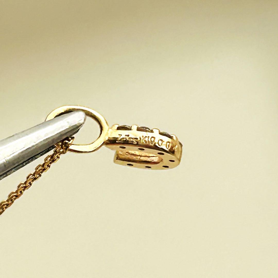 ホースシューチャーム0.04ct
