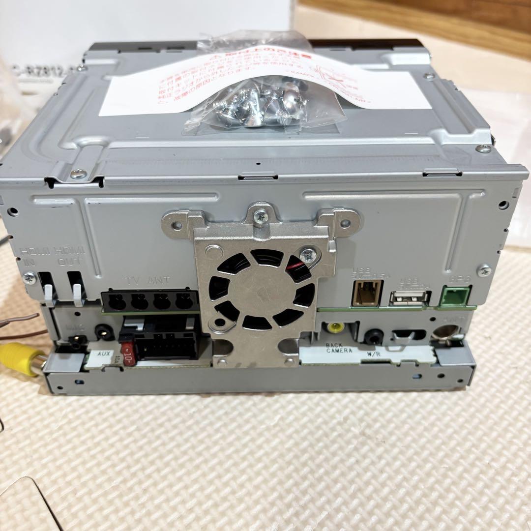 【未使用】Pioneer カロッツェリアAVIC-RZ812-D 楽ナビ