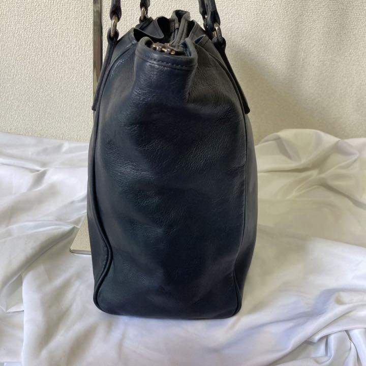2022大人気 美品 紺 クロシェット付 A4OK uEPjh-m97153533008 アニアリ トートバッグ シュリンクレザー 新作登場安い