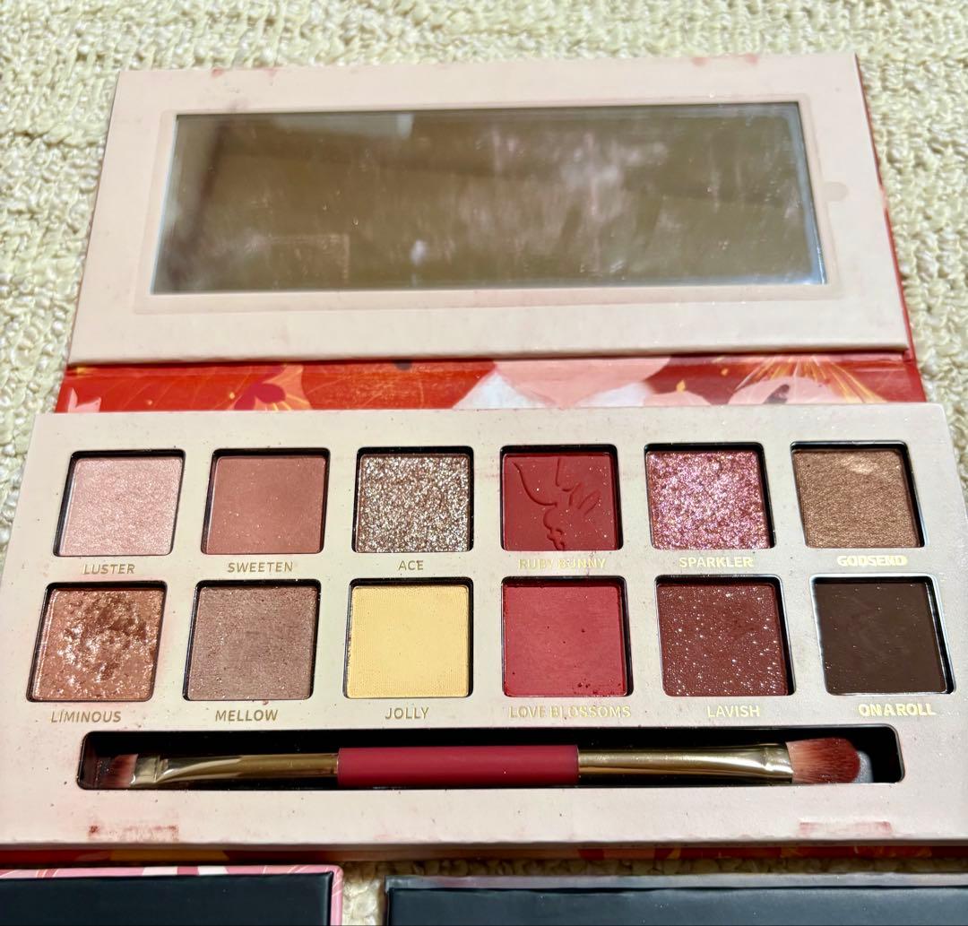 DIARY アイシャドウパレット