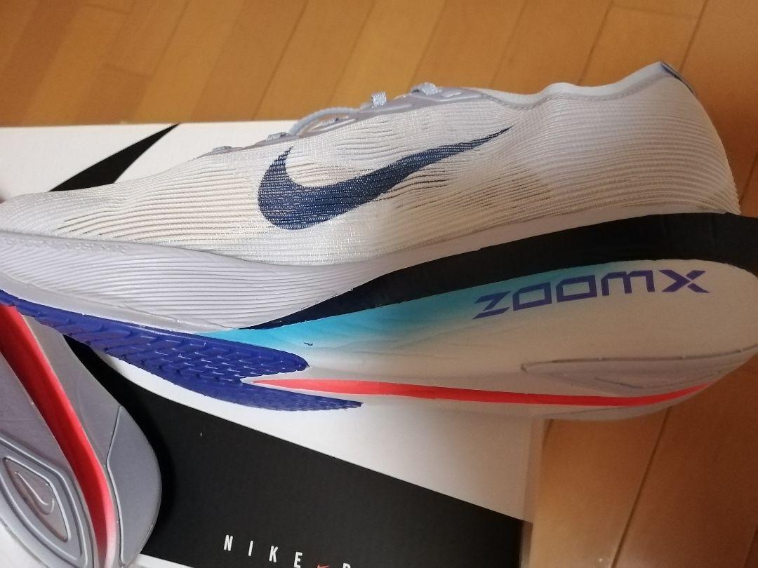 新品　NIKE　ヴェイパーフライ4　25センチ