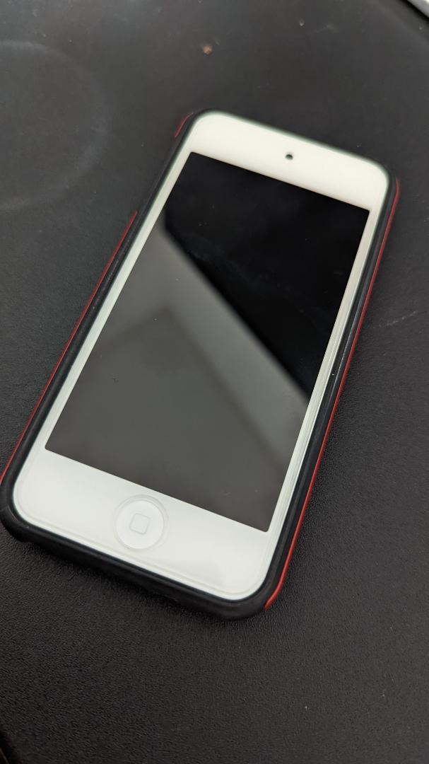 高評価 iPod シルバー カバー フィルム 充電器付 YZKM1-m97163729431 Touch 第6世代 64GB 限定品好評