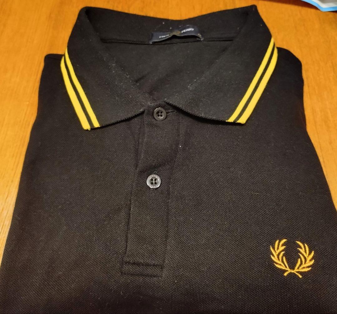 Fred Perry ブラック ポロシャツ 黄ストライプ FRED PERRY（フレッドペリー）の「FRED PERRY × BEAMS / 別注