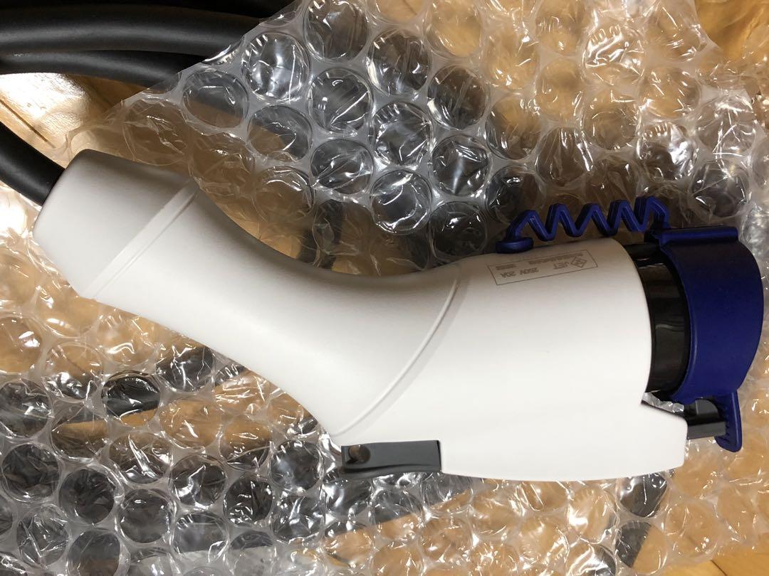 ゆきちゃん専用 新品　三菱アウトランダー PHEV純正200V充電ケーブル