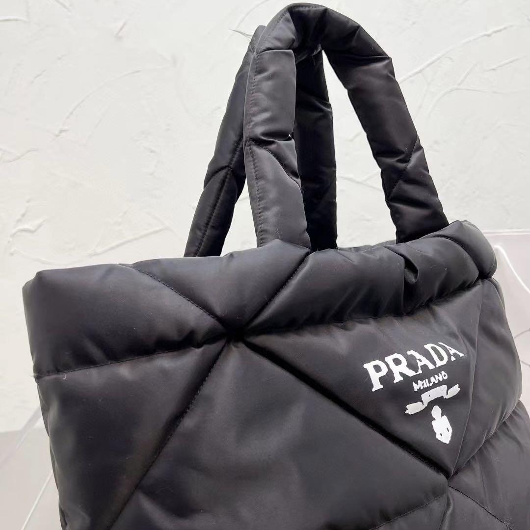 PRADAショルダーバッグ大容量