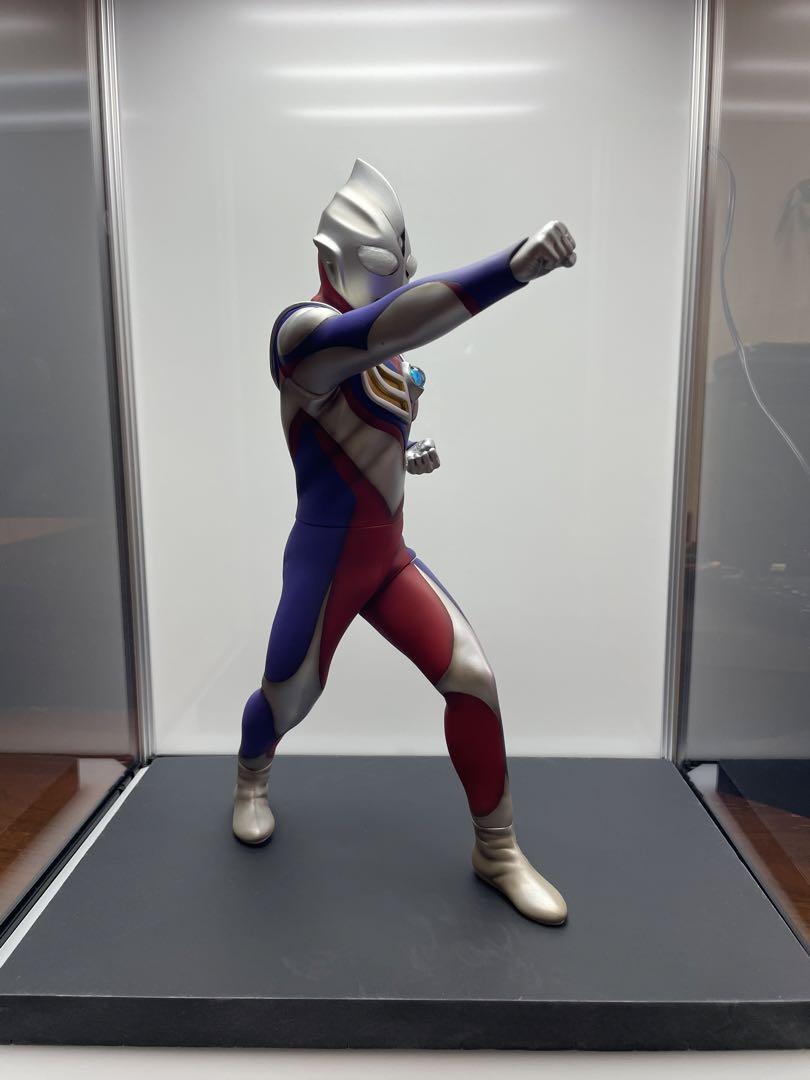 CCP ウルトラマンティガ　グリッターボンバーVer. 発光ギミック付き