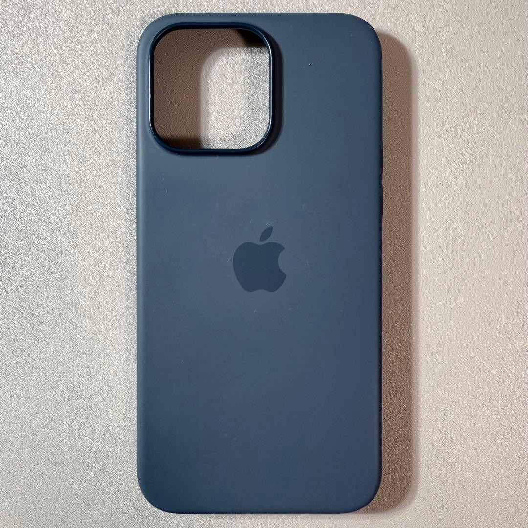 【純正】iPhone15promax シリコンケース　ブルー　Apple 極美品