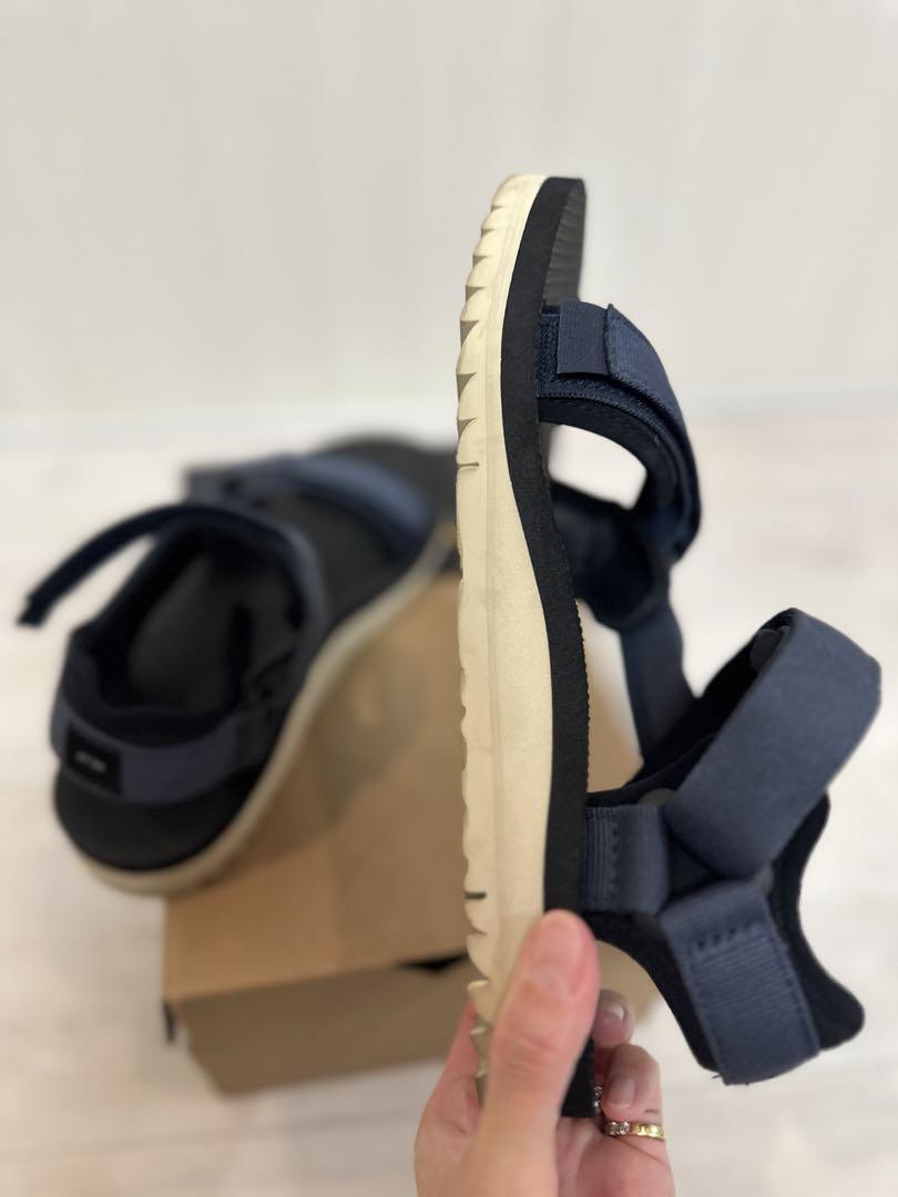 【美品】tevaテバ　ユニバーサル　トレイル　ATON   エイトン24センチ