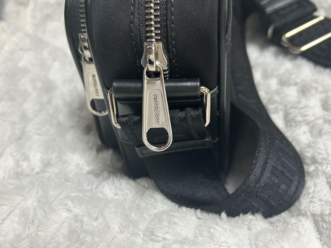 【セール中‼️】BURBERRY ショルダーバッグ ボディバッグ 黒