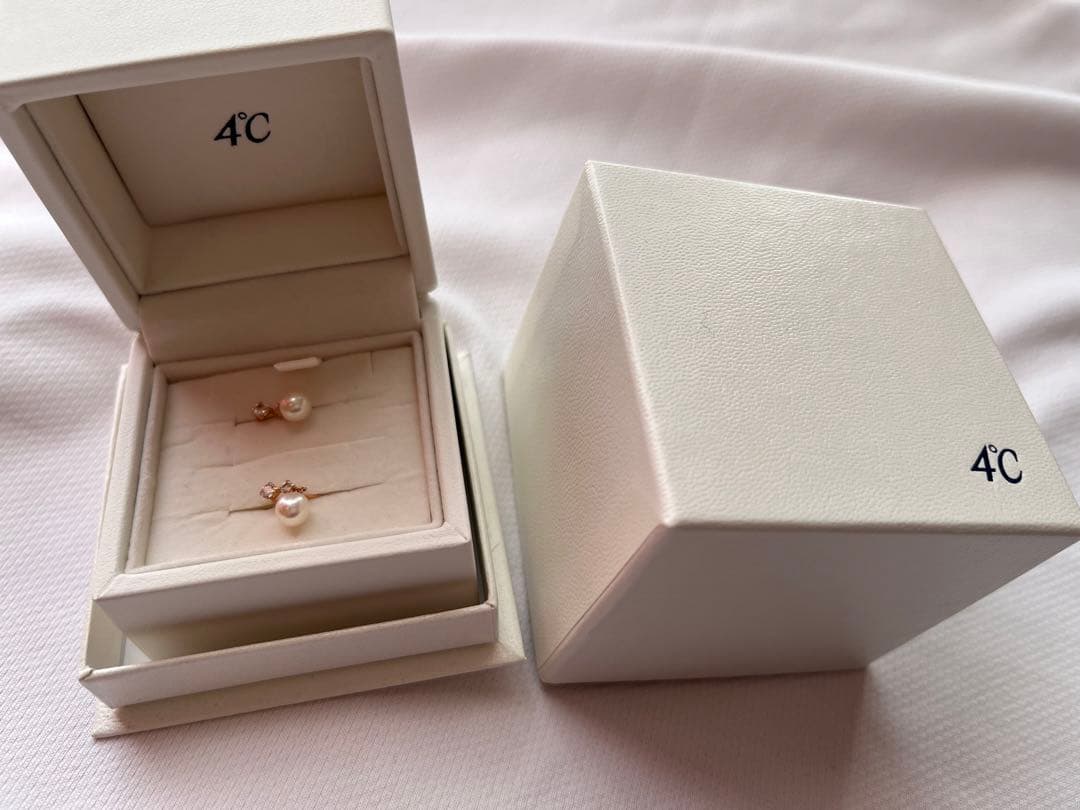 新品　4°Cイヤリング