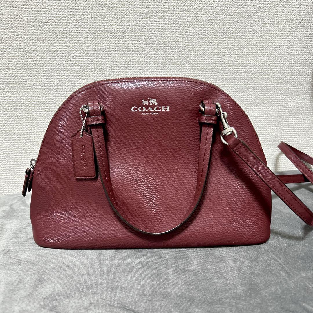 COACH ハンドバッグ　肩掛け　ワインレッド　バッグ　バーガンディ COACH ハンドバッグ 肩掛け ワインレッド バッグ バーガンディ