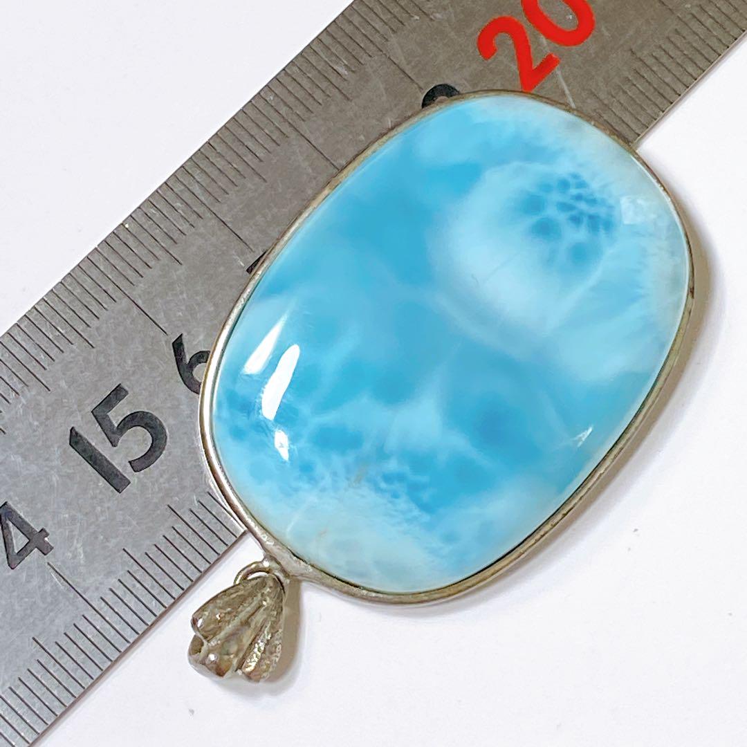 訳あり在庫処分特価　美しい特大ラリマーのペンダントトップ　j102