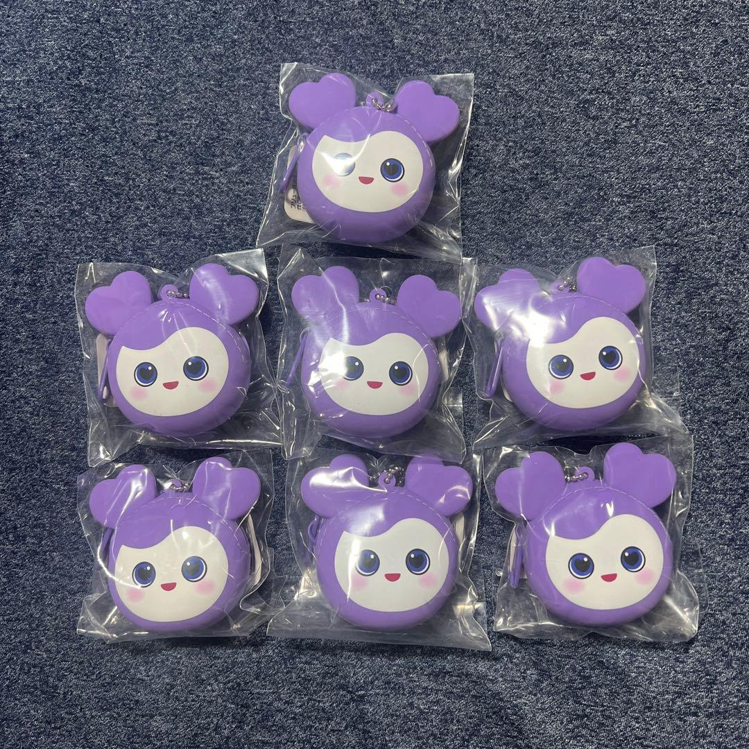 TWICE LOVELYS シリコンミニウォレット サナ GiGO サブリー目立った傷や汚れなし