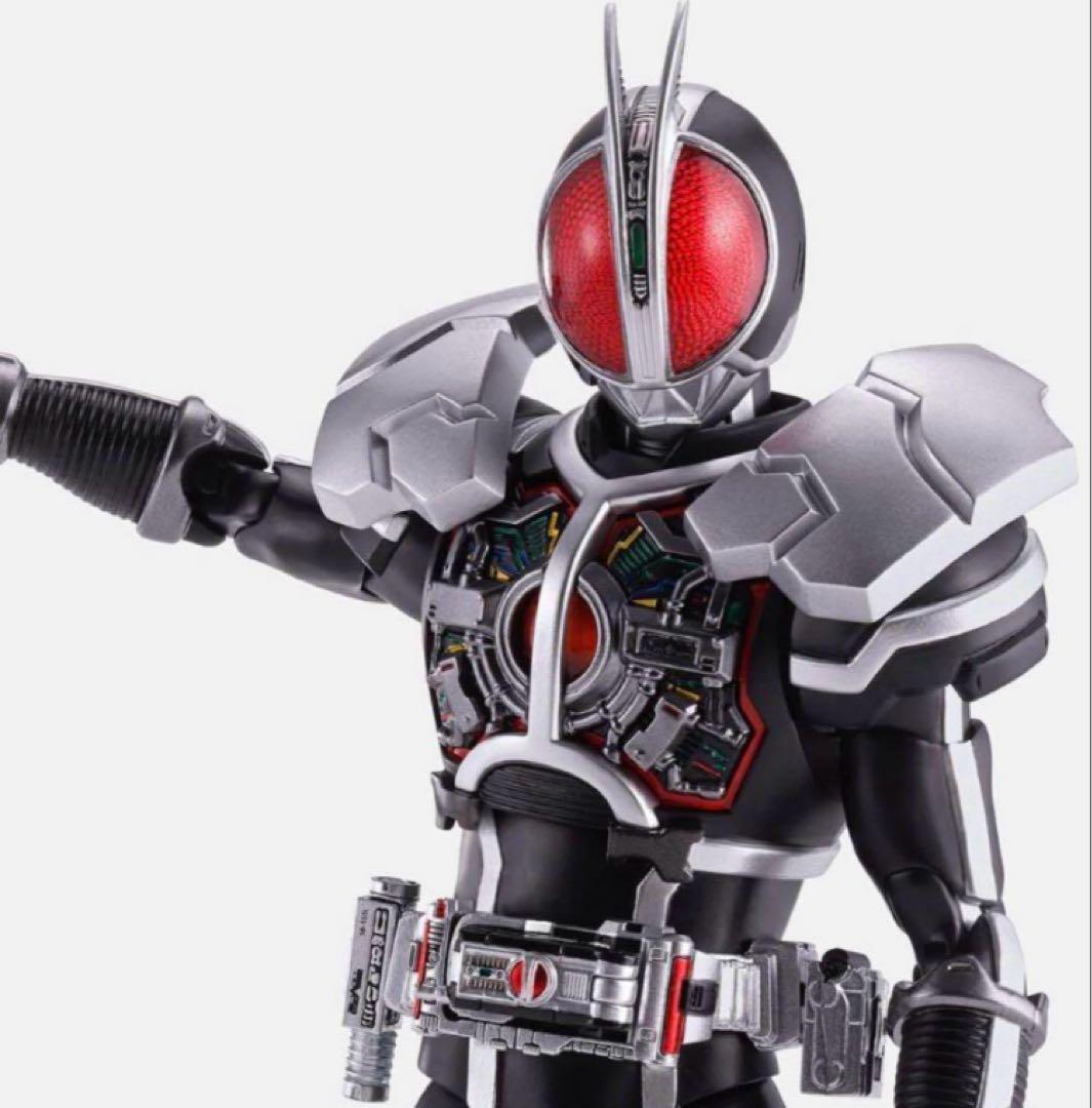 S.H.Figuarts（真骨彫製法）仮面ライダーファイズ アクセルフォーム