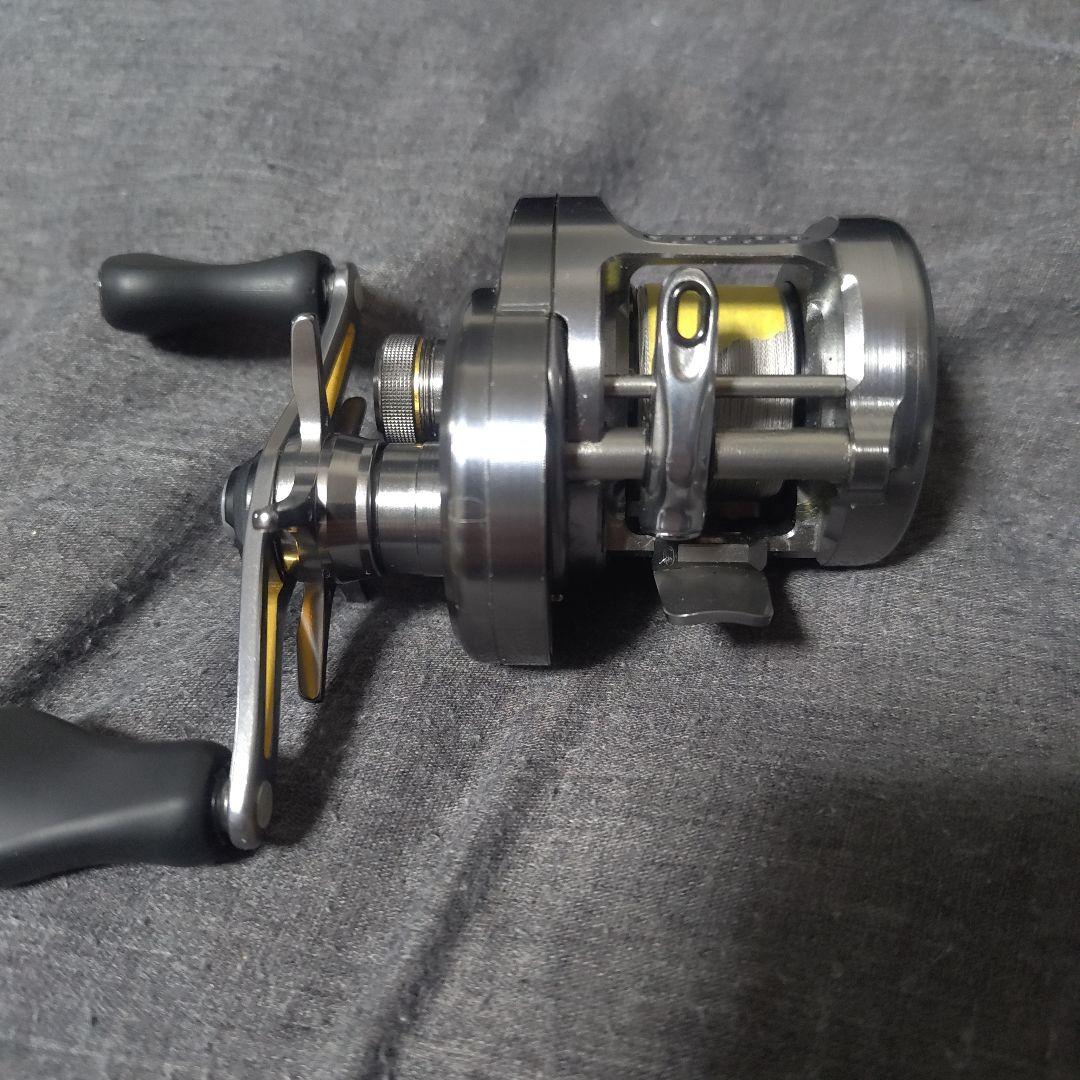 リール SHIMANO 17CALCUTTA CONQUEST BFS HG