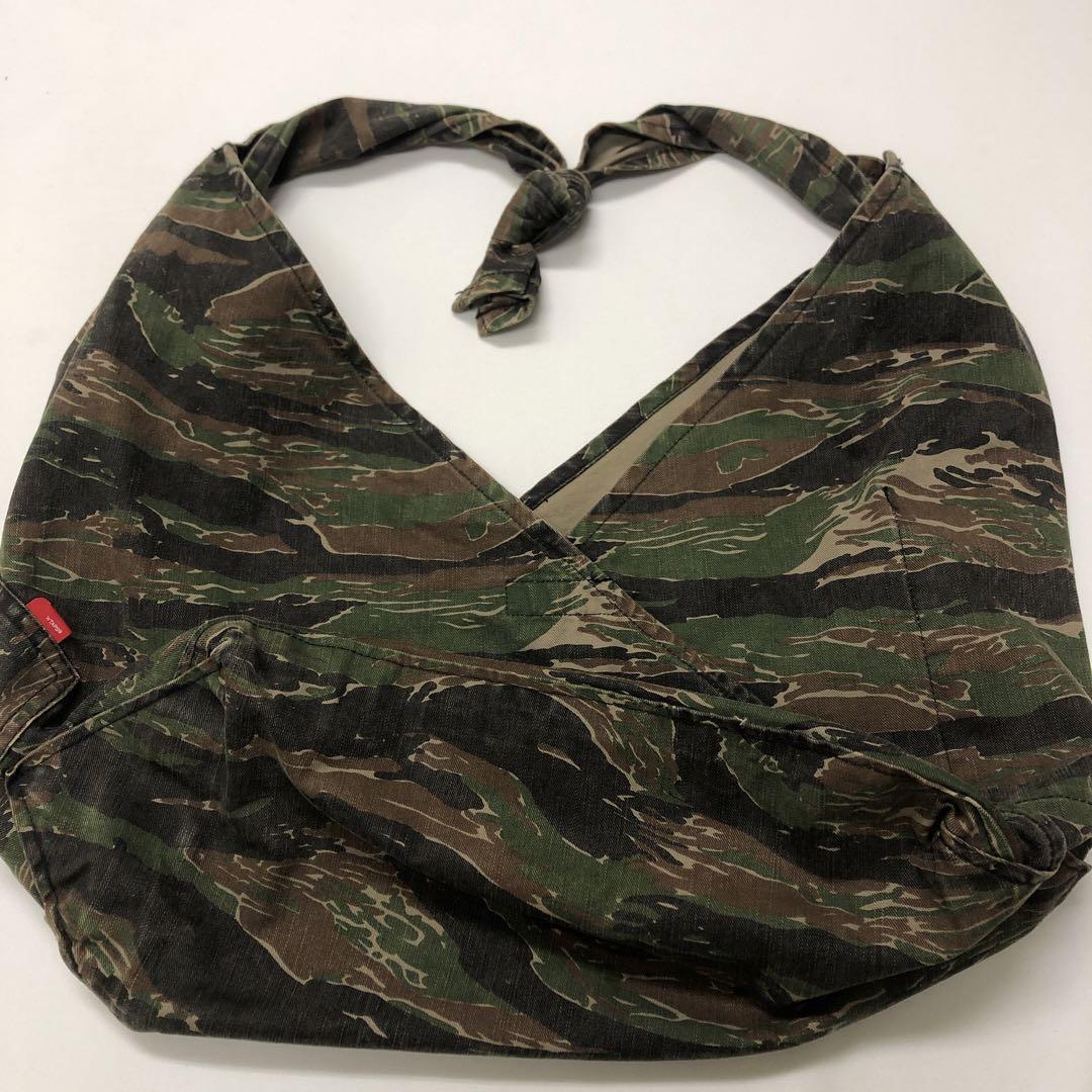 wtaps タイガーカモ ショルダーバッグ 迷彩 希少品 ダブル wtaps タイガーカモ ショルダーバッグ 迷彩 希少品 ダブル