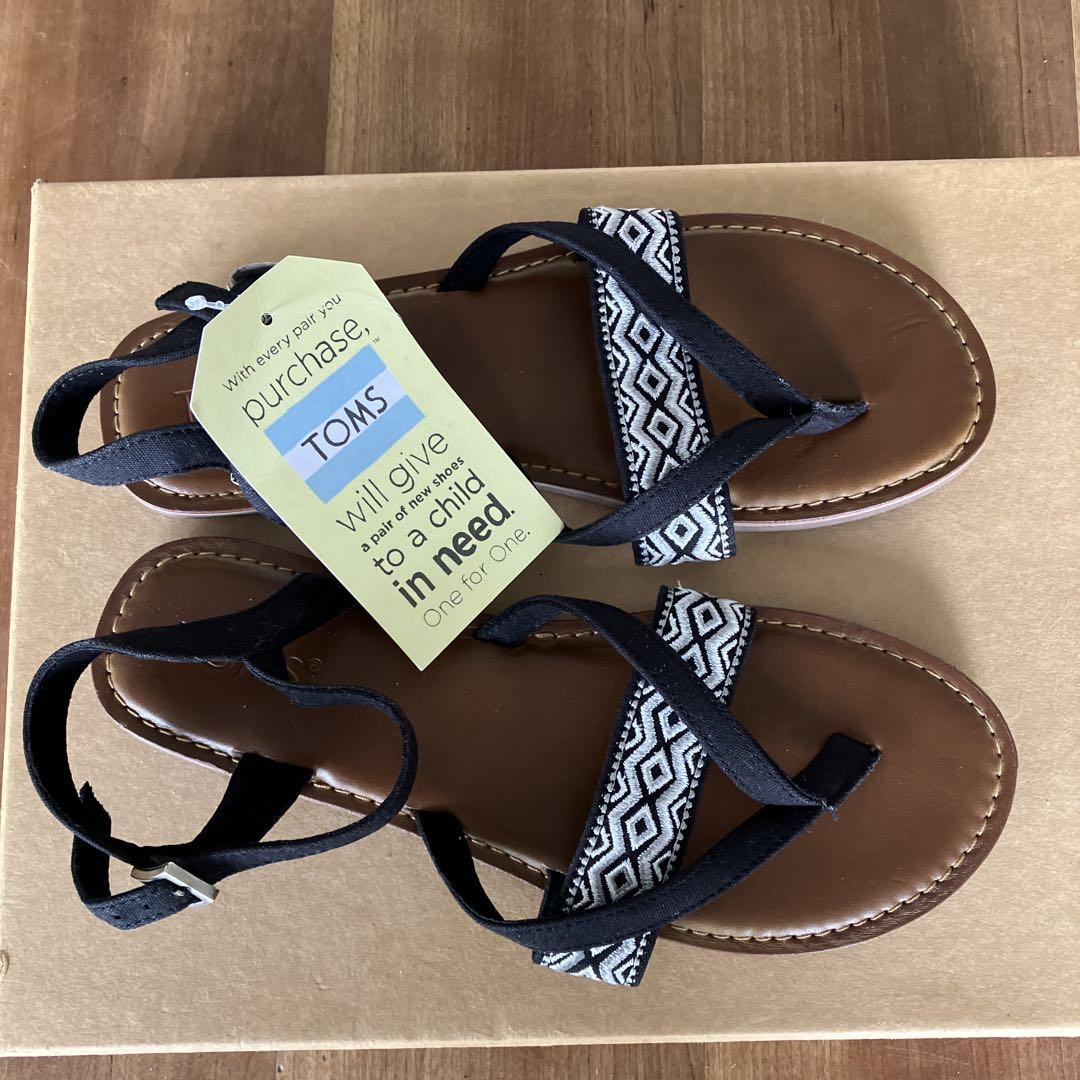 TOMS トングサンダル エスニック柄