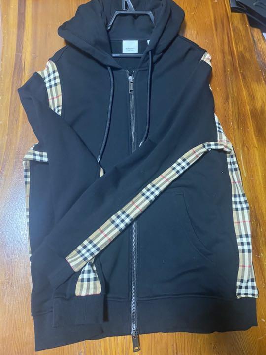 BURBERRY LONDON ジップパーカー! M とても綺麗です