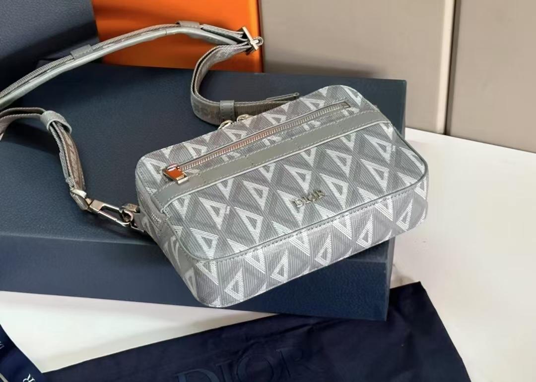 美品❤Dior ショルダーバッグ メッセンジャーポーチ