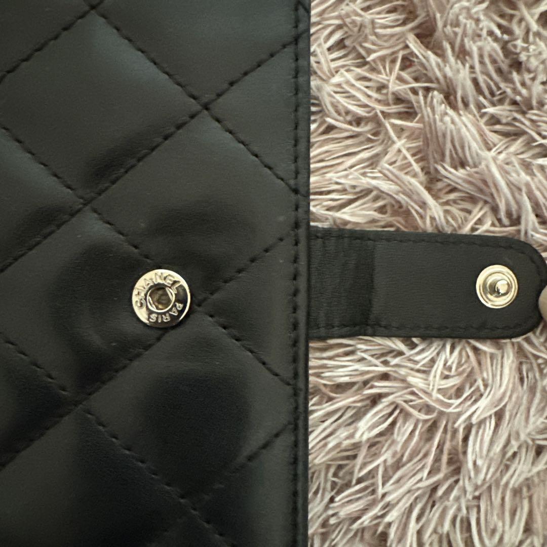 CHANEL キルティング 二つ折り財布 黒