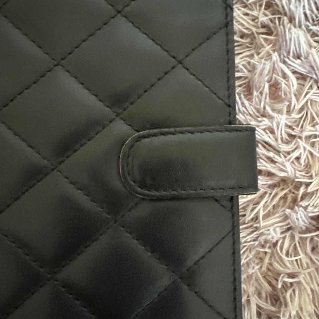 CHANEL キルティング 二つ折り財布 黒