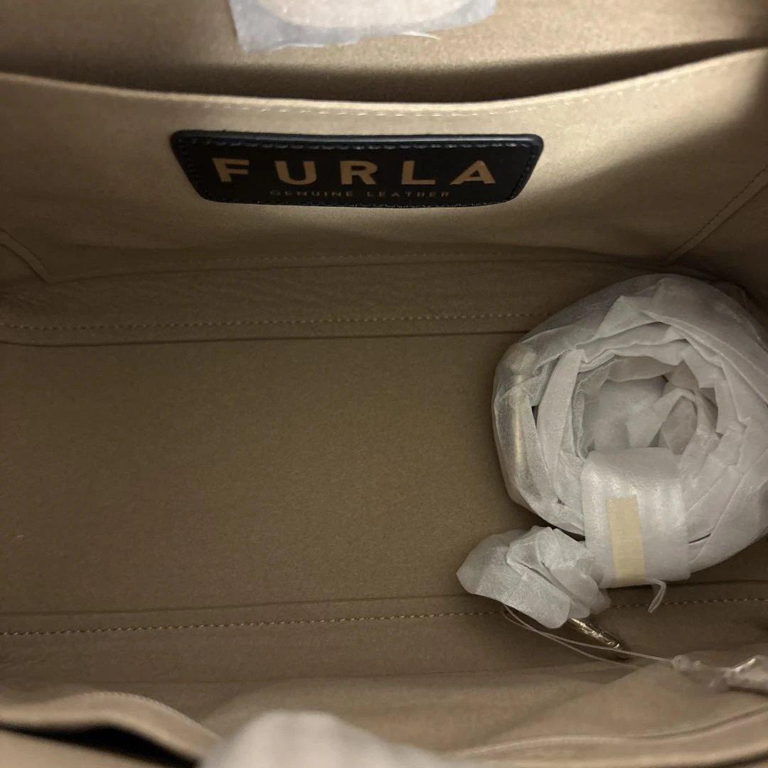 Furla Primula フルラ プリムラ ハンドバッグ レザー ホーボー Furla Primula フルラ プリムラ ハンドバッグ レザー ホーボー