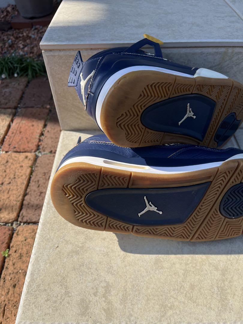 Air Jordan 4 ネイビー/イエロー